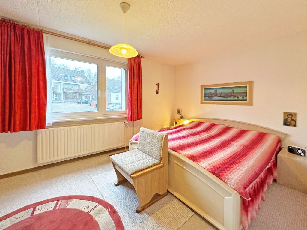 Immobilienangebot - Bochum - Alle - Reihenhaus-Glück mit TOP Energiewerten
in Stiepel