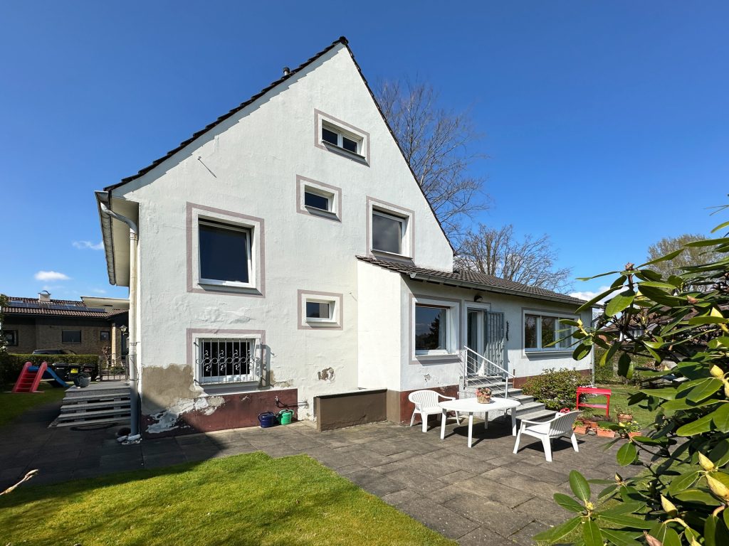 Immobilienangebot - Bochum - Alle - Zweifamilienhaus im Grünen
in Eppendorf