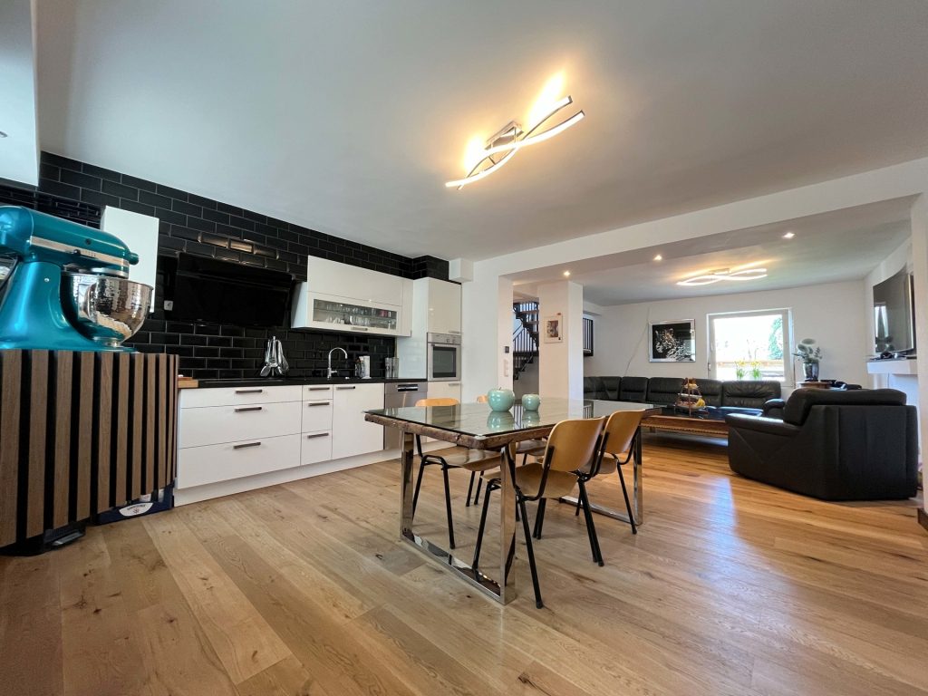Immobilienangebot - Bochum - Alle - Nur noch fertigstellen!
Wohlfühloase für Selbstnutzer in Hamme