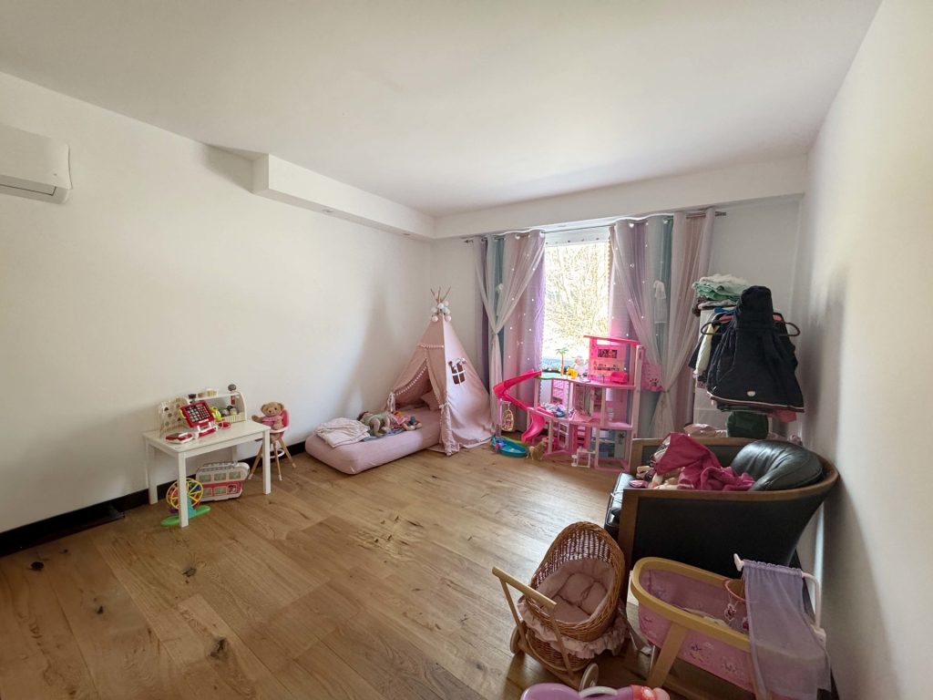 Immobilienangebot - Bochum - Alle - Nur noch fertigstellen!
Wohlfühloase für Selbstnutzer in Hamme