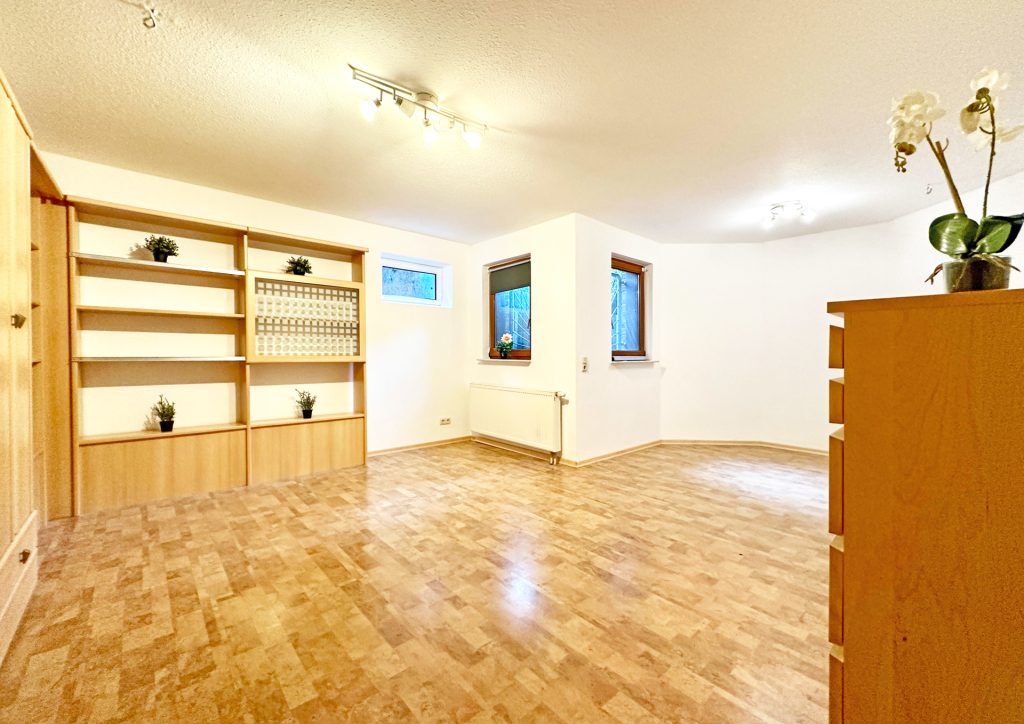 Immobilienangebot - Witten - Alle - Freistehendes Haus mit Wohlfühlfaktor
in Witten (Rüdinghausen)