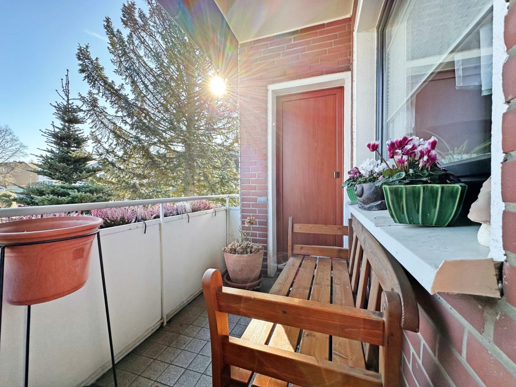 Loggia Vorderseite Immobilienangebot - Bochum - Alle - Zum Wohlfühlen: Praktische 4,5 Zimmer
in Langendreer
