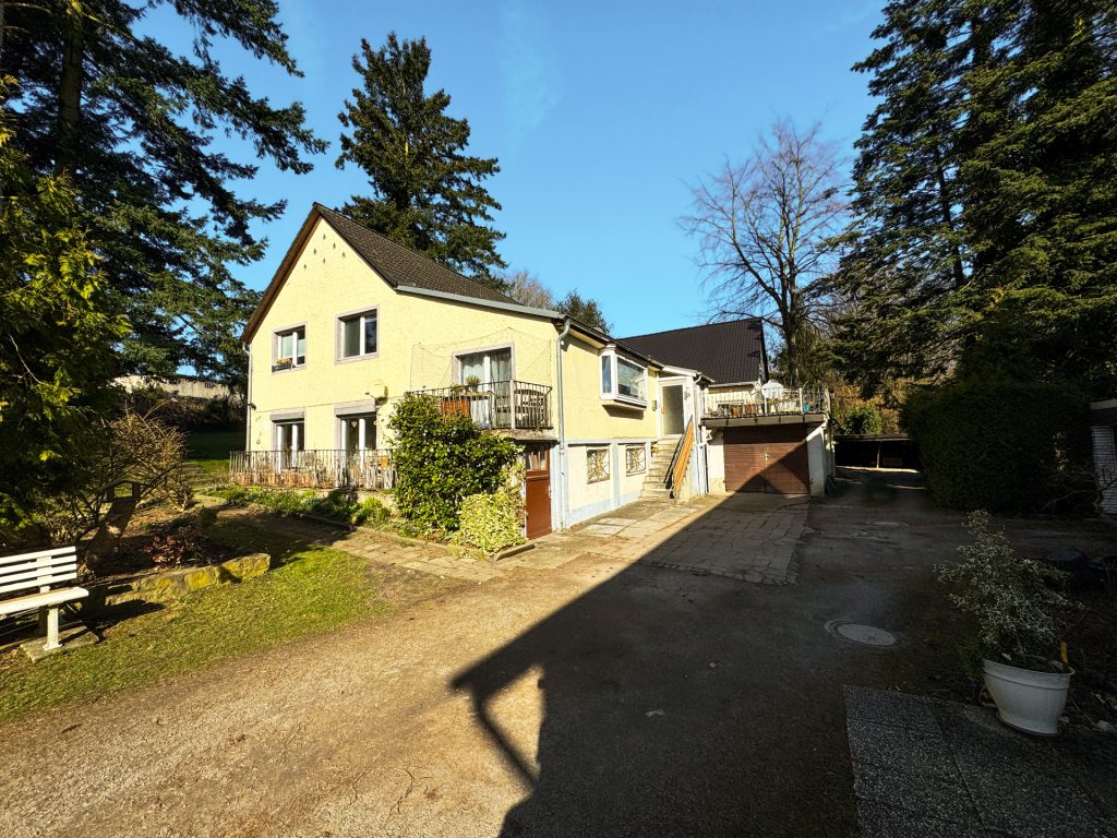 Immobilienangebot - Bochum - Alle - Ihr neues Anwesen voller Möglichkeiten
in Sundern