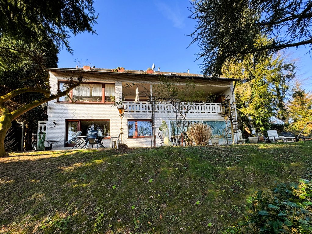 Immobilienangebot - Bochum - Alle - Ihr neues Anwesen voller Möglichkeiten
in Sundern
