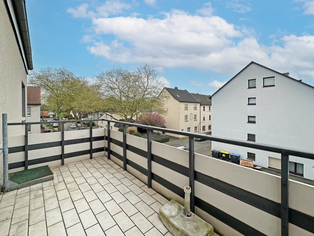 Immobilienangebot - Bochum - Alle - Balkonwohnung mit Potenzial
in Günnigfeld