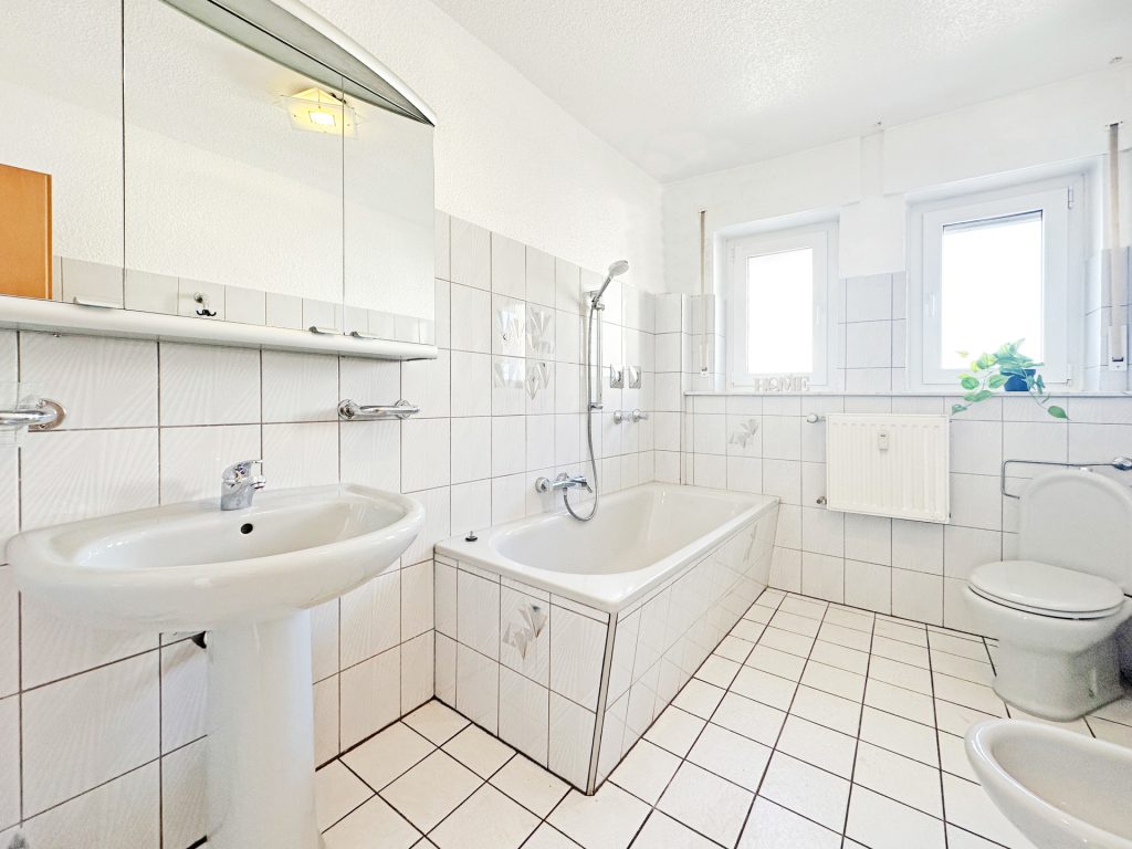 Immobilienangebot - Bochum - Alle - Gesucht - Gefunden - Gekauft
in Wattenscheid