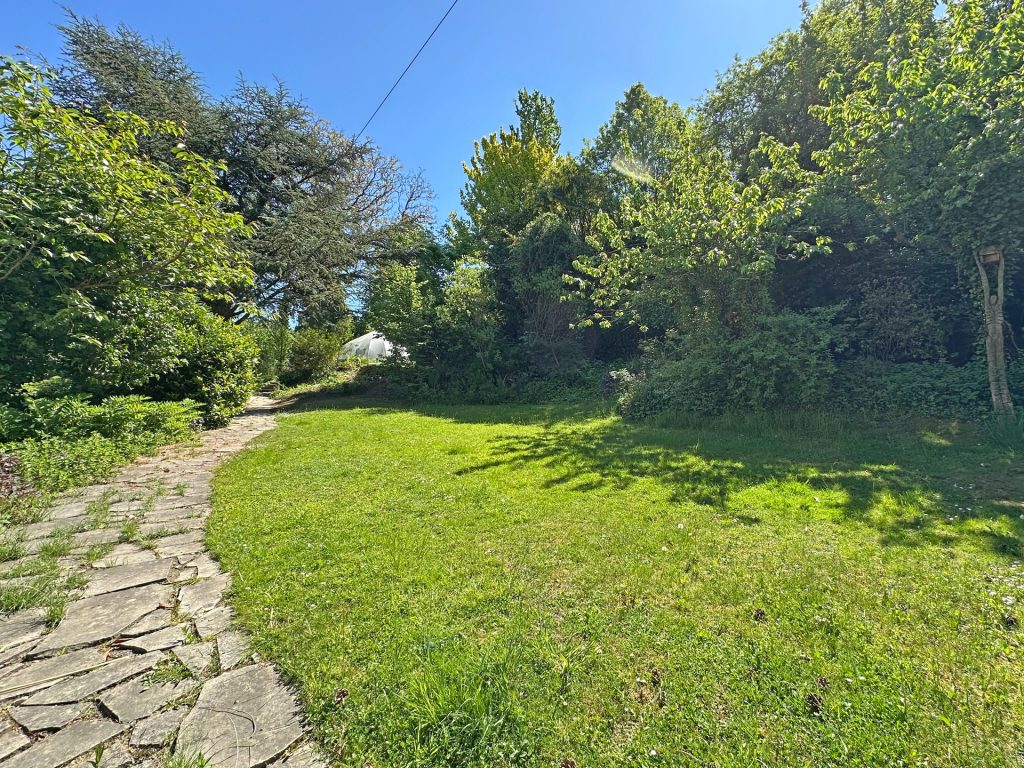 Immobilienangebot - Wetter (Ruhr) - Alle - Repräsentativ Wohnen in herrlicher Lage
von Wetter (Ruhr)