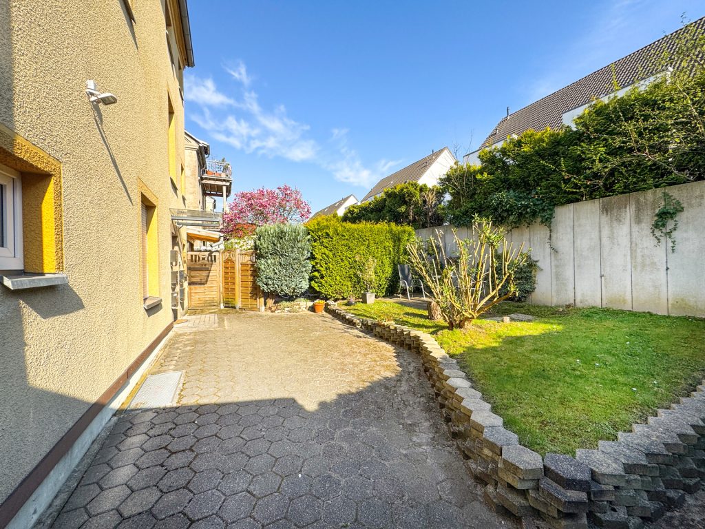 Immobilienangebot - Bochum - Alle - Investment mit Altbaucharme
in Wattenscheid