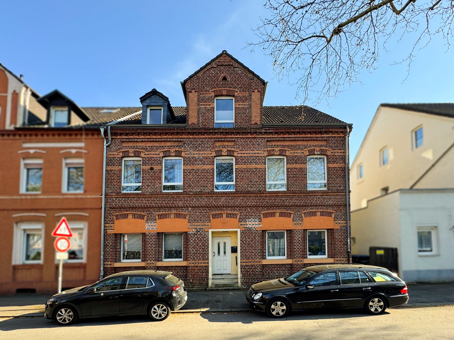 Immobilienangebot - Bochum - Alle - Investment mit Altbaucharme
in Wattenscheid
