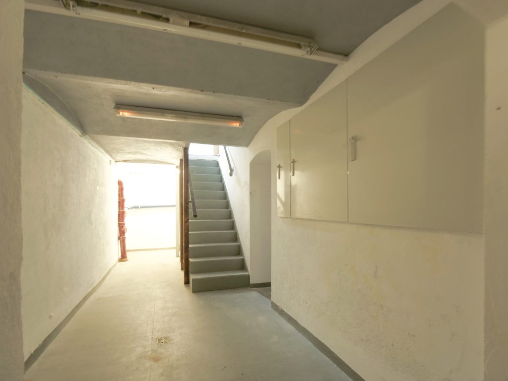 Zugang zum Keller Immobilienangebot - Bochum - Alle - Investment mit Altbaucharme
in Wattenscheid