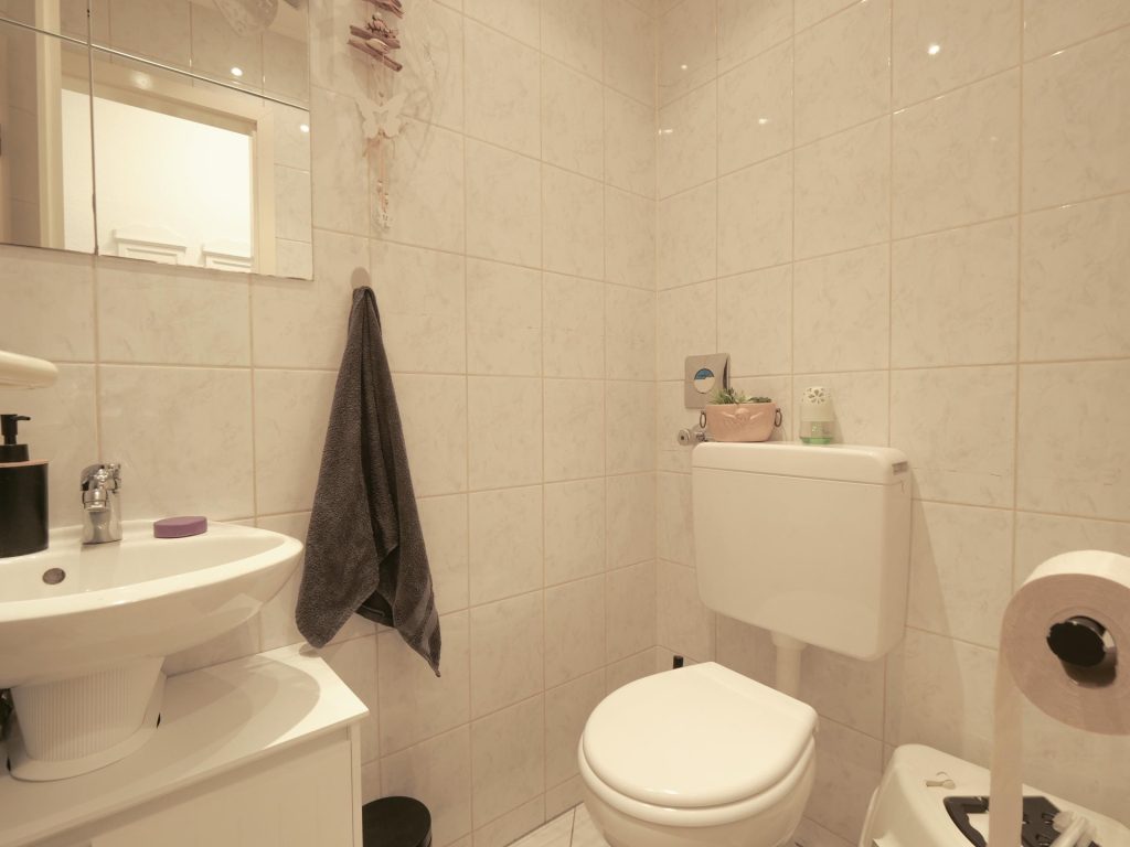 Gäste-WC Immobilienangebot - Bochum - Alle - Investment mit Altbaucharme
in Wattenscheid