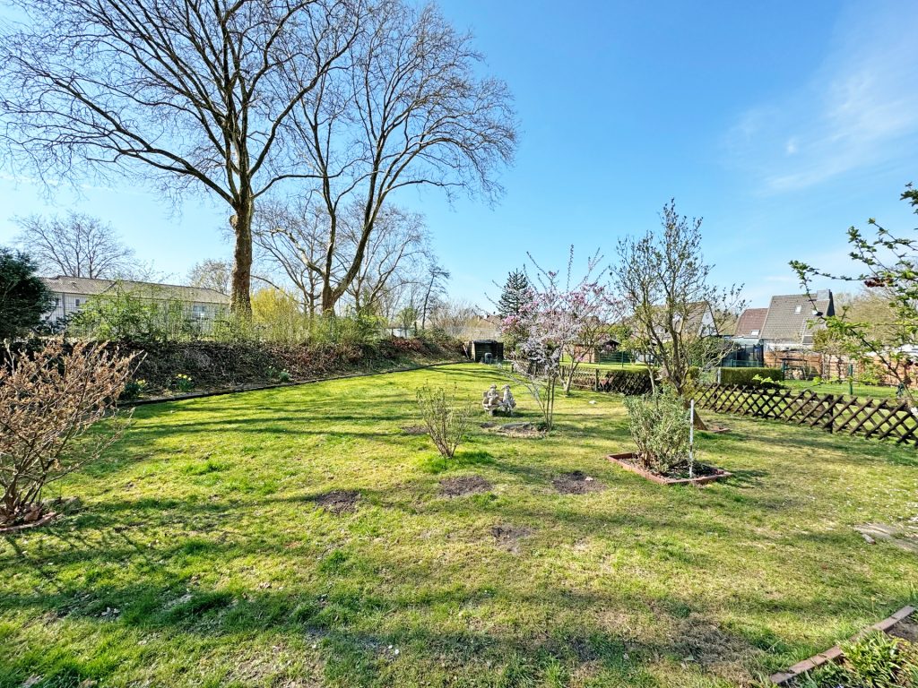 Immobilienangebot - Bochum - Alle - Zechenhaus mit sonnigem Grundstück
in Hordel