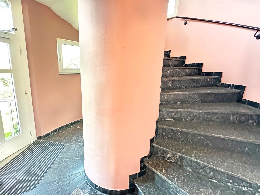 Immobilienangebot - Bochum - Alle - Perfekt bis ins Detail! Hervorragend ausgestattete ETW
in traumhafter Lage von Linden!
