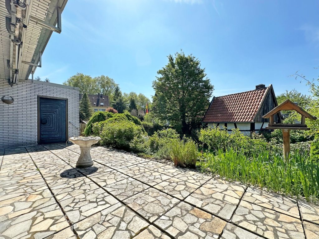 Immobilienangebot - Herne - Alle - Zweifamilienhaus mit traumhaftem Garten
in Herne Börnig