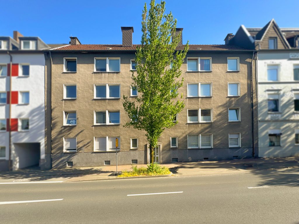 Vorderansicht Immobilienangebot - Bochum - Alle - Mehrfamilienhaus mit Potenzial & Perspektive in Bochum Wattenscheid