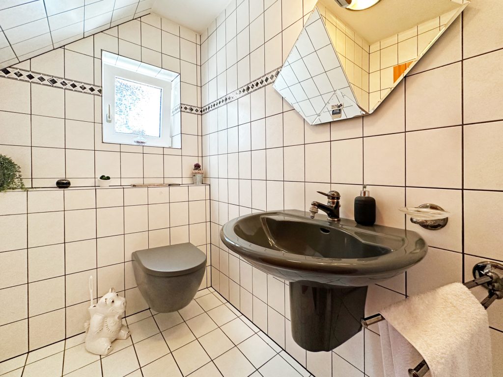 Gäste WC Immobilienangebot - Bochum / Stiepel - Alle - Bestlage trifft Potenzial mit Weitblick
Beste Zeit für neue Pläne
in Stiepel