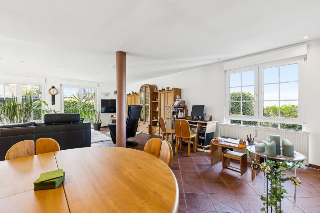 Wohn-/Essbereich Immobilienangebot - Bochum / Stiepel - Alle - Bestlage trifft Potenzial mit Weitblick
Beste Zeit für neue Pläne
in Stiepel