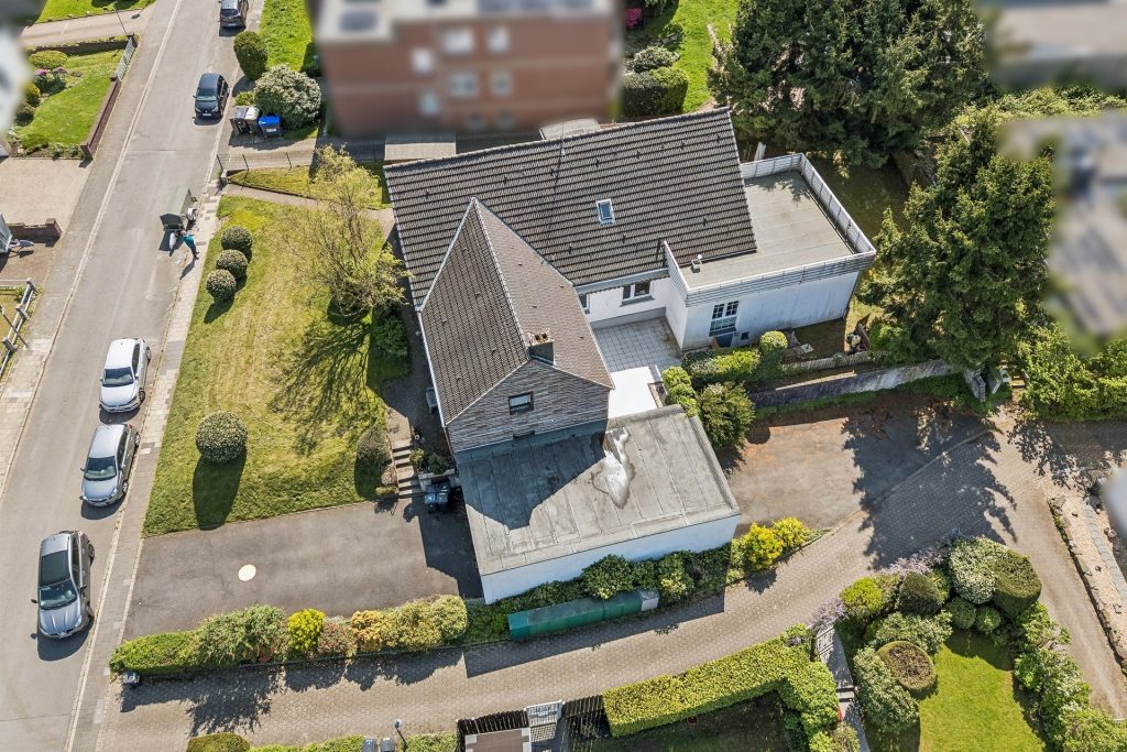 Drohnenaufnahme Immobilienangebot - Bochum / Stiepel - Alle - Bestlage trifft Potenzial mit Weitblick
Beste Zeit für neue Pläne
in Stiepel