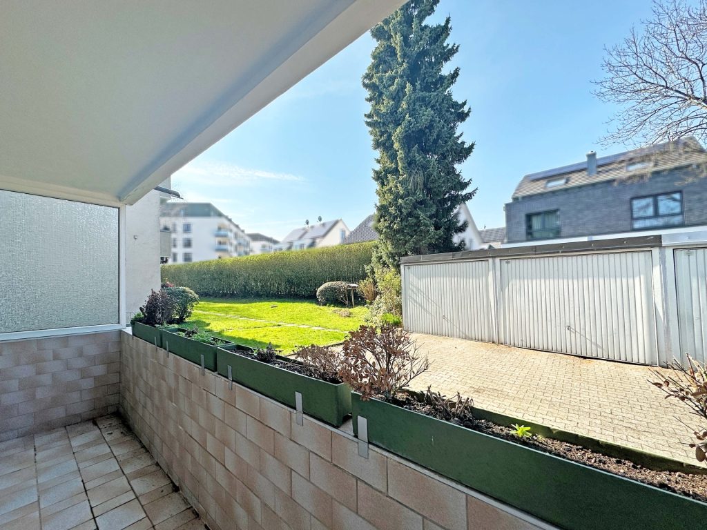 Immobilienangebot - Bochum - Alle - Erdgeschosswohnung mit Balkon 
und Stellplatz in Eppendorf