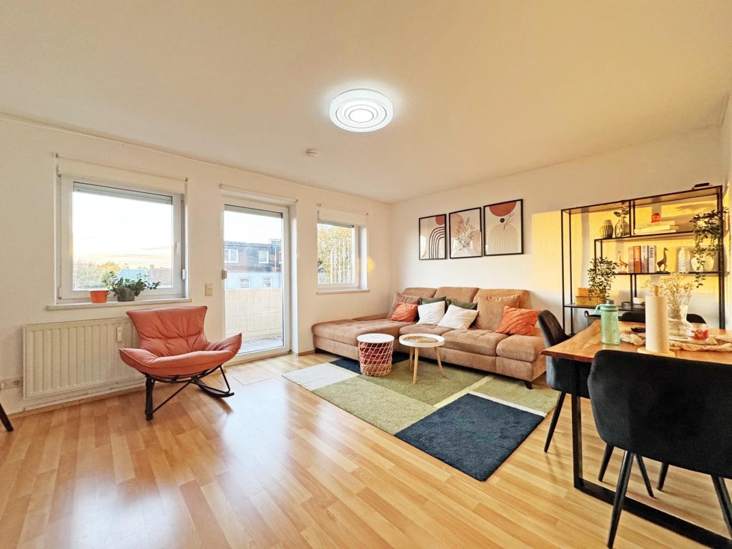 Wohnzimmer Immobilienangebot - Bochum - Alle - Vermietete Etagenwohnung mit Charme
in Riemke