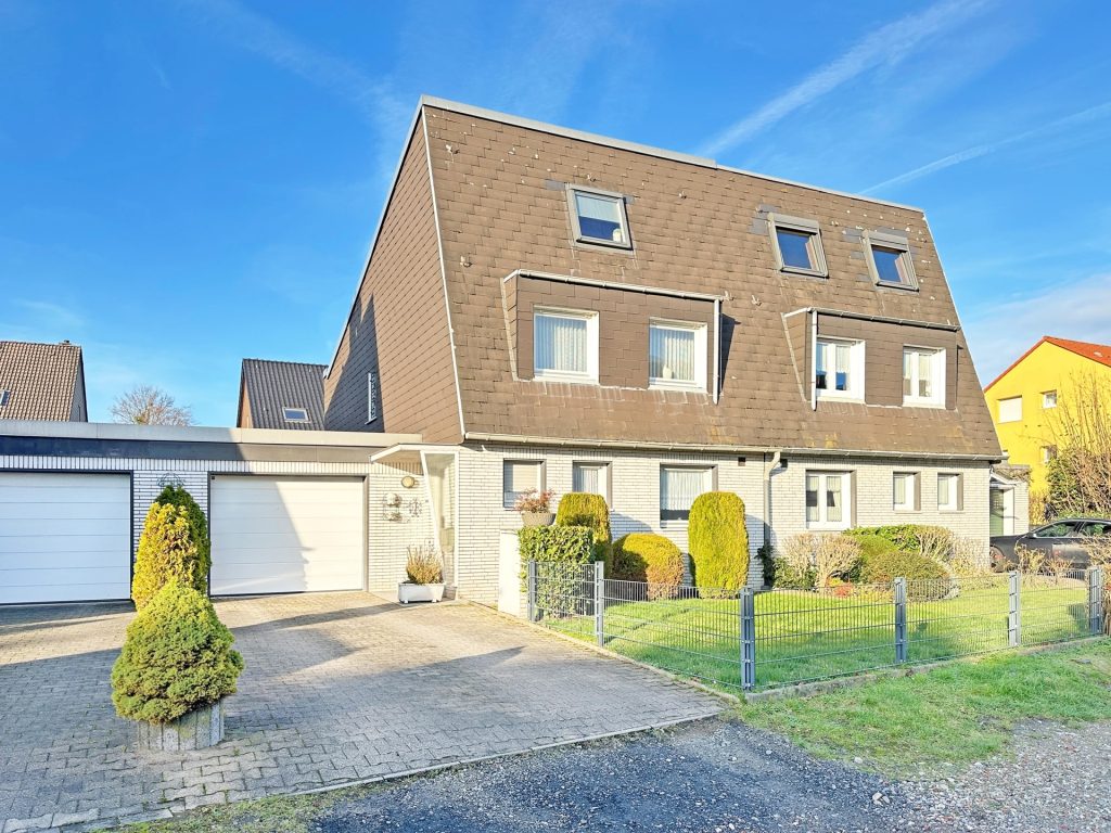 Immobilienangebot - Bochum - Alle - Familienhaus mit Potenzial
in Höntrop