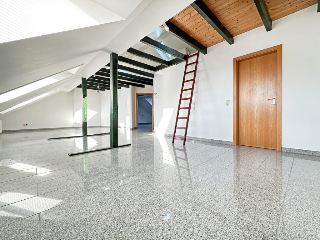 Immobilienangebot - Bochum - Alle - Schöner Wohnen: Helle Maisonette
in Hamme/Nähe Innenstadt