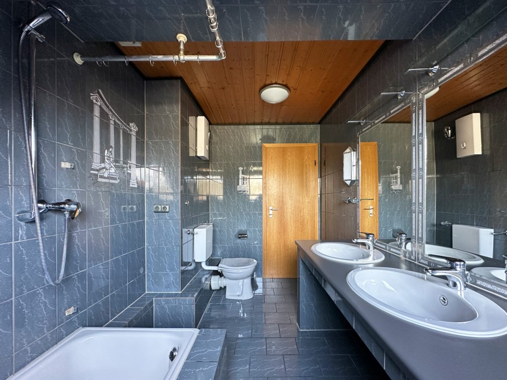Immobilienangebot - Bochum - Alle - Schöner Wohnen: Helle Maisonette
in Hamme/Nähe Innenstadt