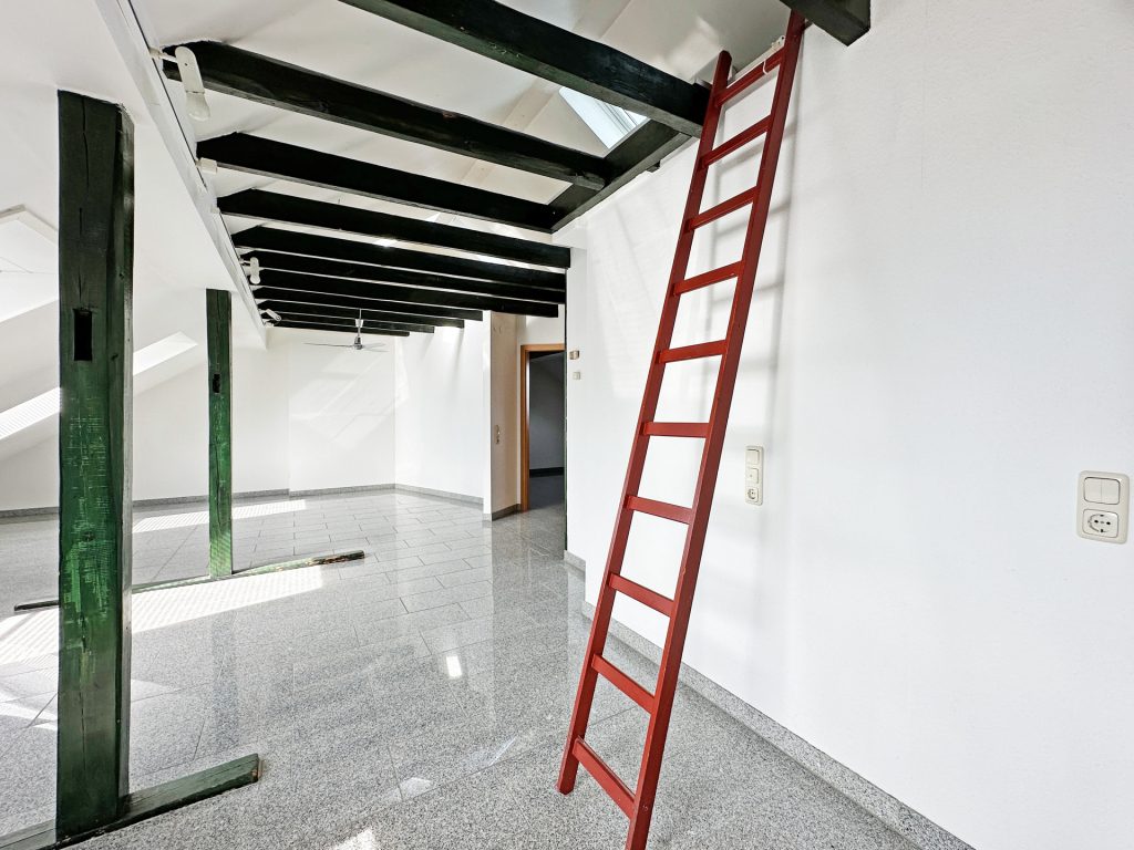 Immobilienangebot - Bochum - Alle - Schöner Wohnen: Helle Maisonette
in Hamme/Nähe Innenstadt