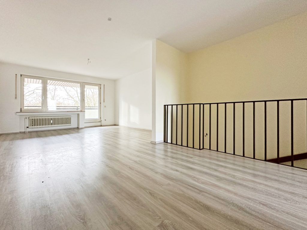 Wohn- und Essbereich Immobilienangebot - Bochum - Alle - Einladende Maisonette (+ Apartment)
im Herzen von Gerthe