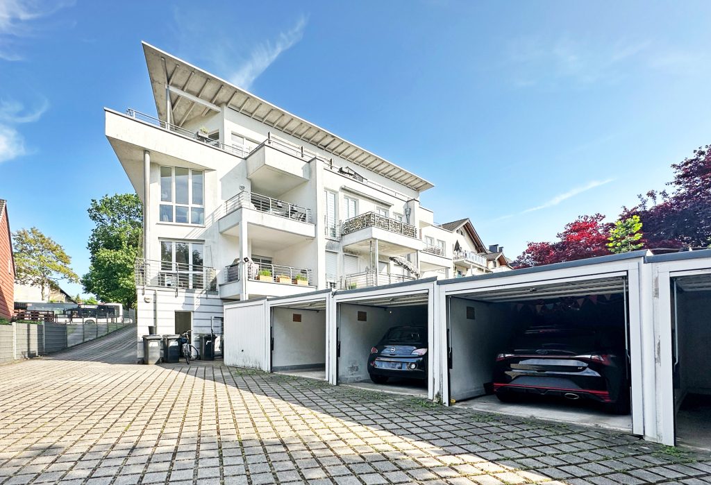 Rückansicht Immobilienangebot - Bochum - Alle - Kapitalanlage - 2,5-Zimmer Balkonwohnung
in Dahlhausen