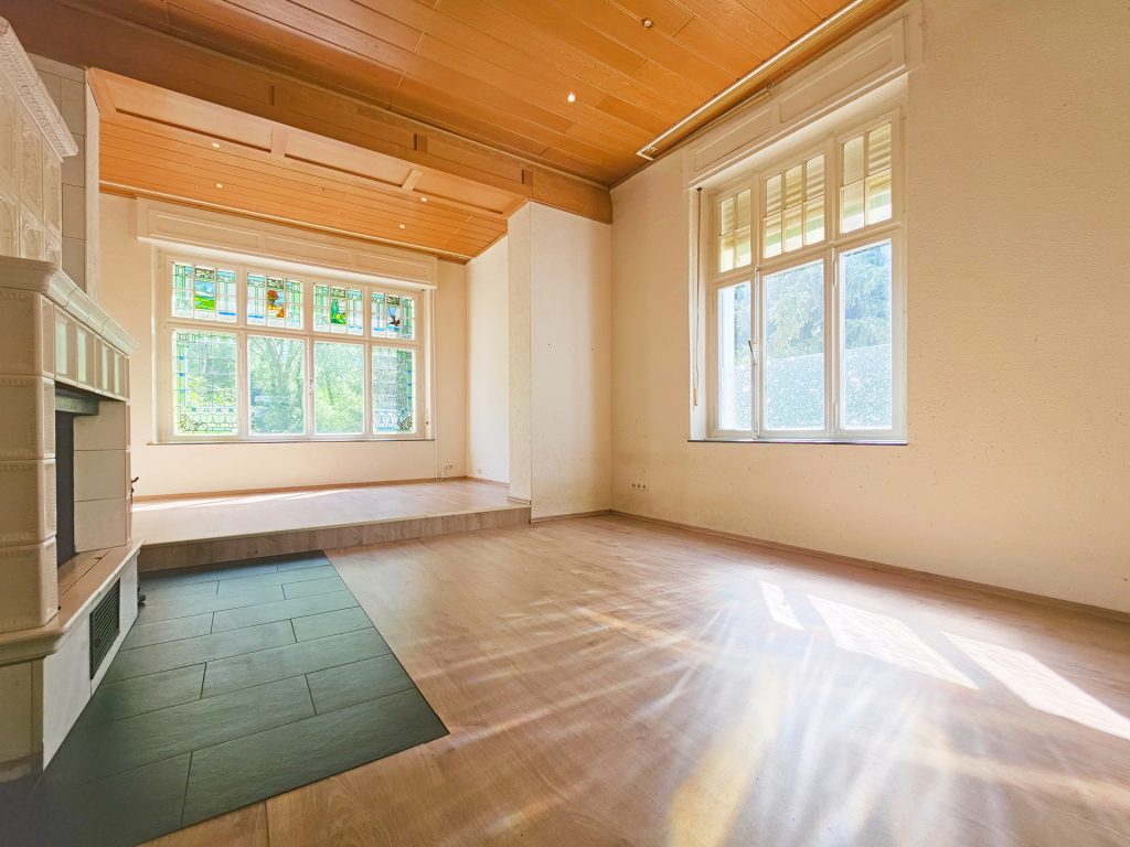 Immobilienangebot - Bochum / Westenfeld - Alle - Anlage mit Stil: Schmuckstück mit großem
Grundstück in Westenfeld