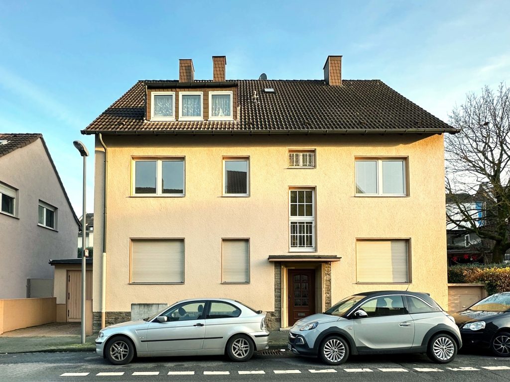 Außenansicht Immobilienangebot - Bochum - Alle - VERKAUFT!Solides Investment in guter und zentraler Lage
von Weitmar
