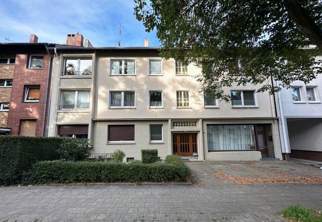 Vorderansicht Immobilienangebot - Bochum - Alle - VERKAUFT!Solides Investment in ruhiger Wohnlage
von Wattenscheid