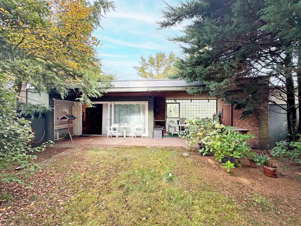 Vorderansicht Immobilienangebot - Bochum - Alle - Freistehendes Einfamilienhaus in bester Lage
von Querenburg