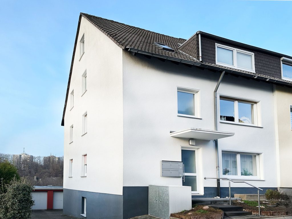 Vorderansicht Immobilienangebot - Bochum - Alle - VERKAUFT!!!!!Vollvermietetes 4-Familienhaus
in Dahlhausen