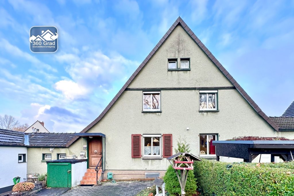 Vorderansicht Immobilienangebot - Bochum - Alle - Charmante Doppelhaushälfte mit Potenzial
in Hordel („Dahlhauser Heide“)