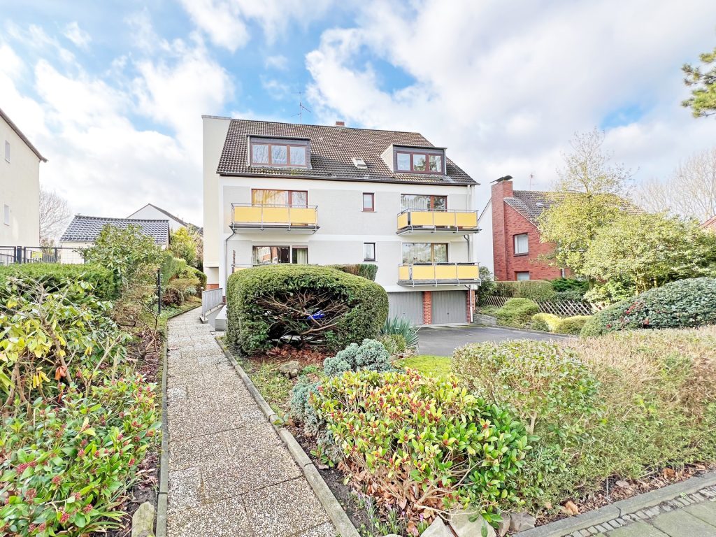 Außenansicht Immobilienangebot - Bochum - Alle - Ideal aufgeteilte Etagenwohnung
in Riemke