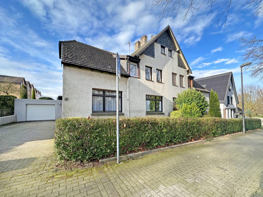 Straßenansicht Immobilienangebot - Bochum - Alle - Viel Platz für Ihr Familienglück
in Hamme