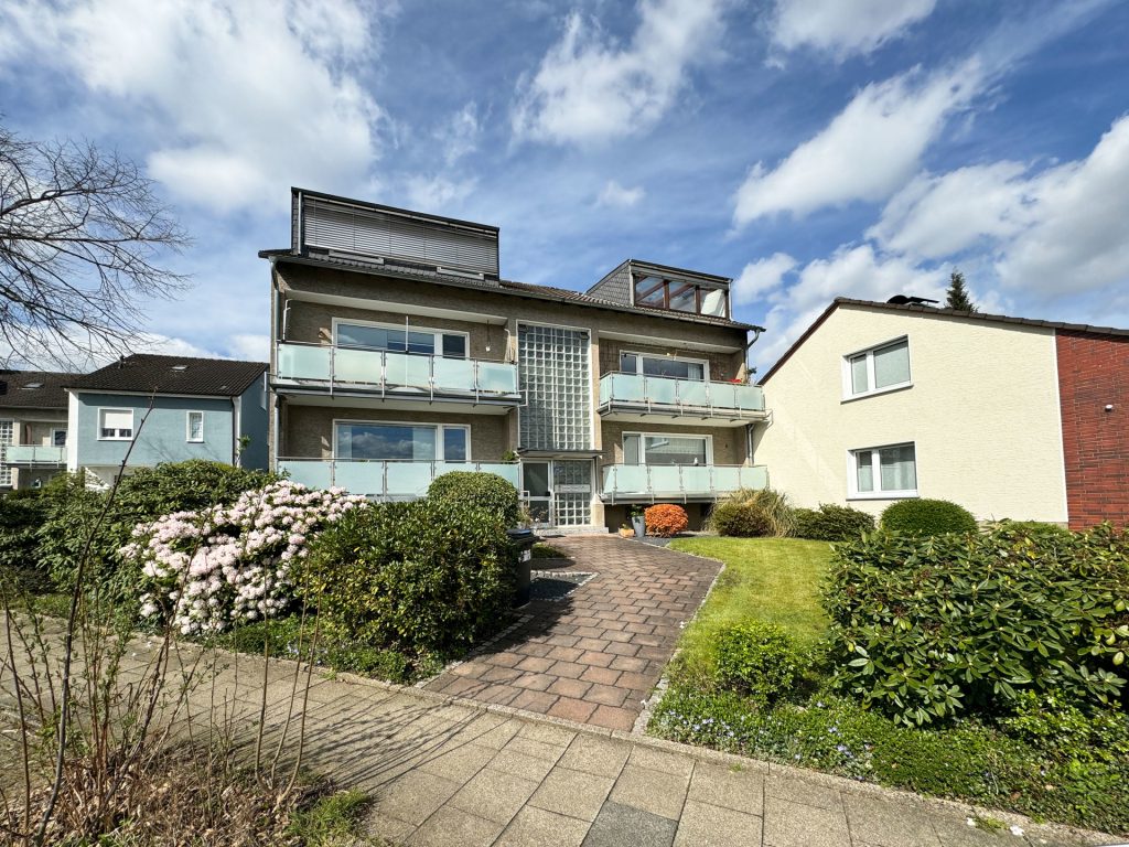 Vorderansicht Immobilienangebot - Bochum - Alle - Solides Investment mit Weitblick
in Höntrop