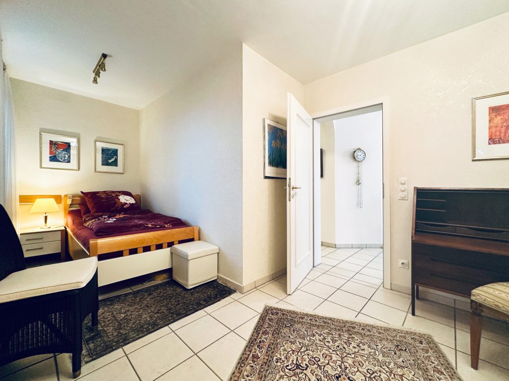 Schlafzimmer Immobilienangebot - Bochum - Alle - Wohnwert LAGE
Viel Wohnkomfort mit 2 Balkonen
in Stiepel