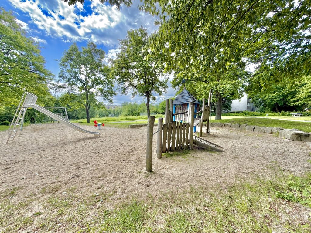 Grün- und Spielfläche neben dem Wohnhaus Immobilienangebot - Bochum - Alle - Ihre Ideen – Ihr neues Zuhause
in Oberdahlhausen