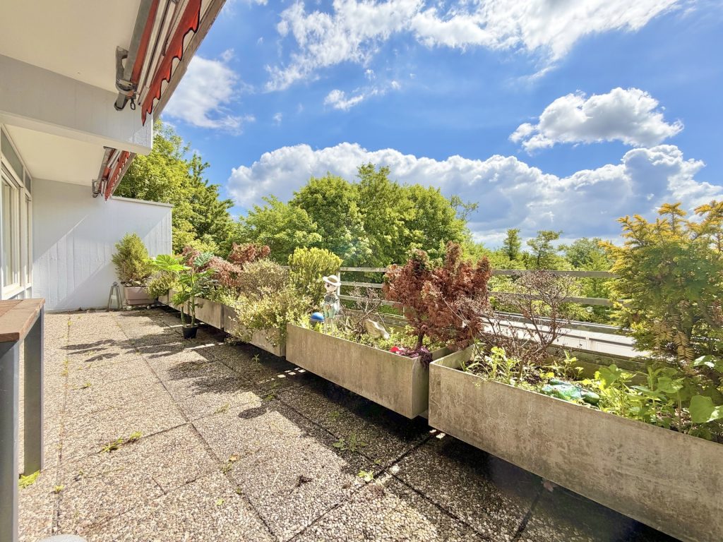 Großzügige Loggia mit Südost-Ausrichtung Immobilienangebot - Bochum - Alle - Ihre Ideen – Ihr neues Zuhause
in Oberdahlhausen