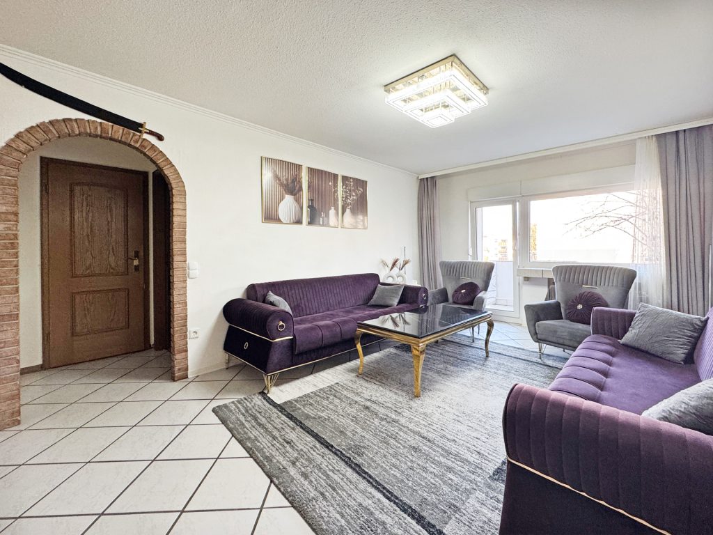 Wohnzimmer Immobilienangebot - Bochum - Alle - Vielseitige Möglichkeiten
in Westenfeld