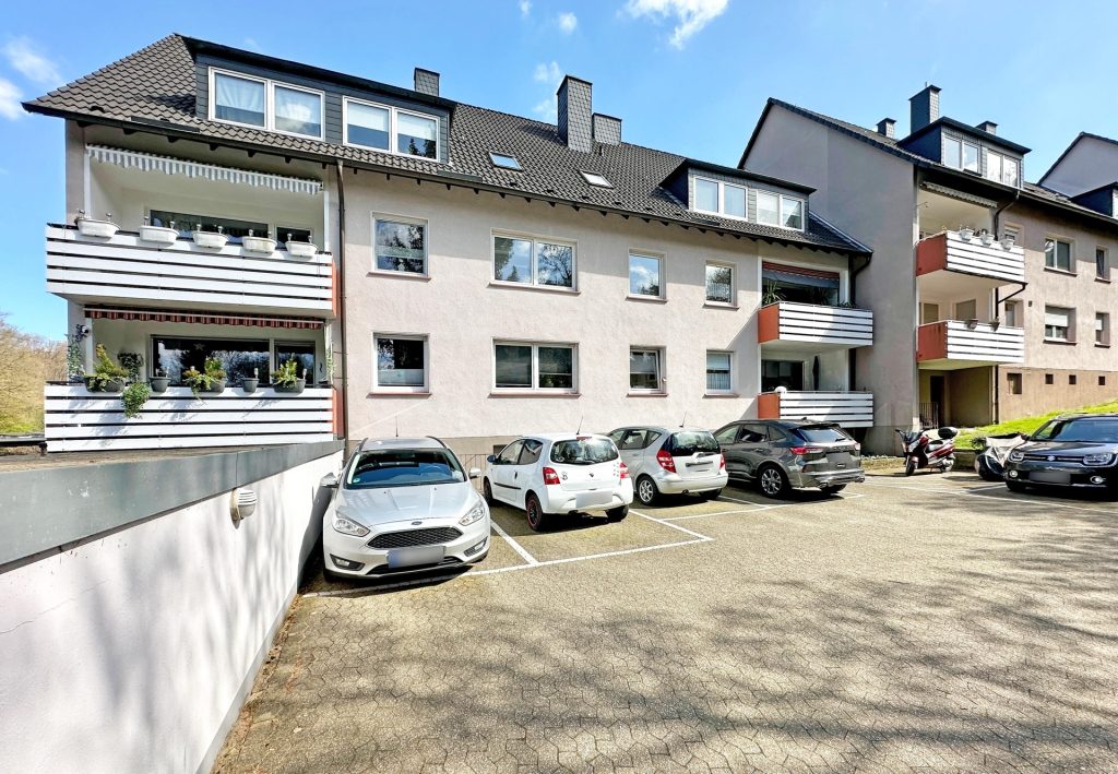 Gemeinschaftsstellplätze der Wohneigentümergemeinschaft Immobilienangebot - Bochum - Alle - Ihre Chance auf nachhaltige Wertsteigerung
in Dahlhausen
