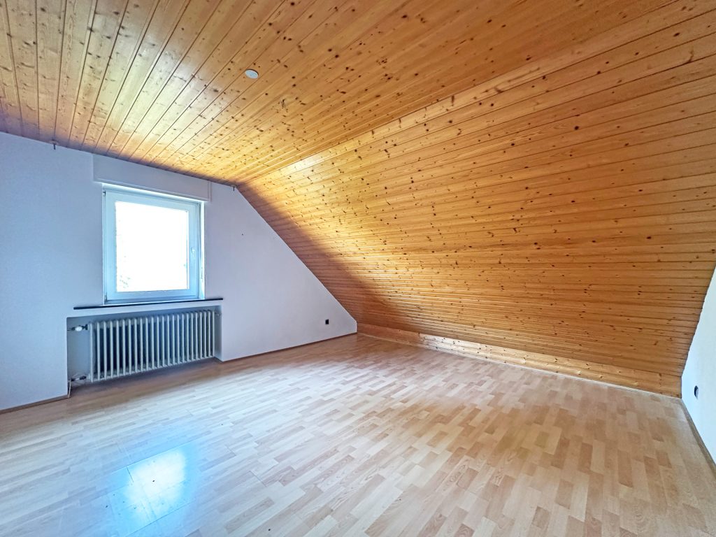 Gästezimmer Immobilienangebot - Bochum - Alle - Natur, Ruhe und Freiheit !
Immobilienrarität in Weitmar (Sundern)