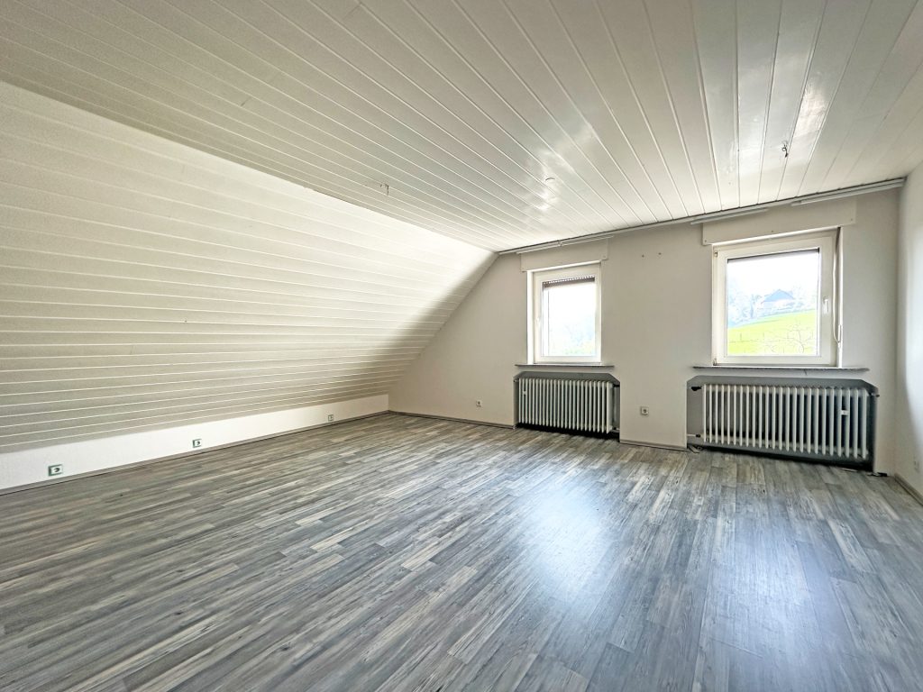 Schlafzimmer Immobilienangebot - Bochum - Alle - Natur, Ruhe und Freiheit !
Immobilienrarität in Weitmar (Sundern)
