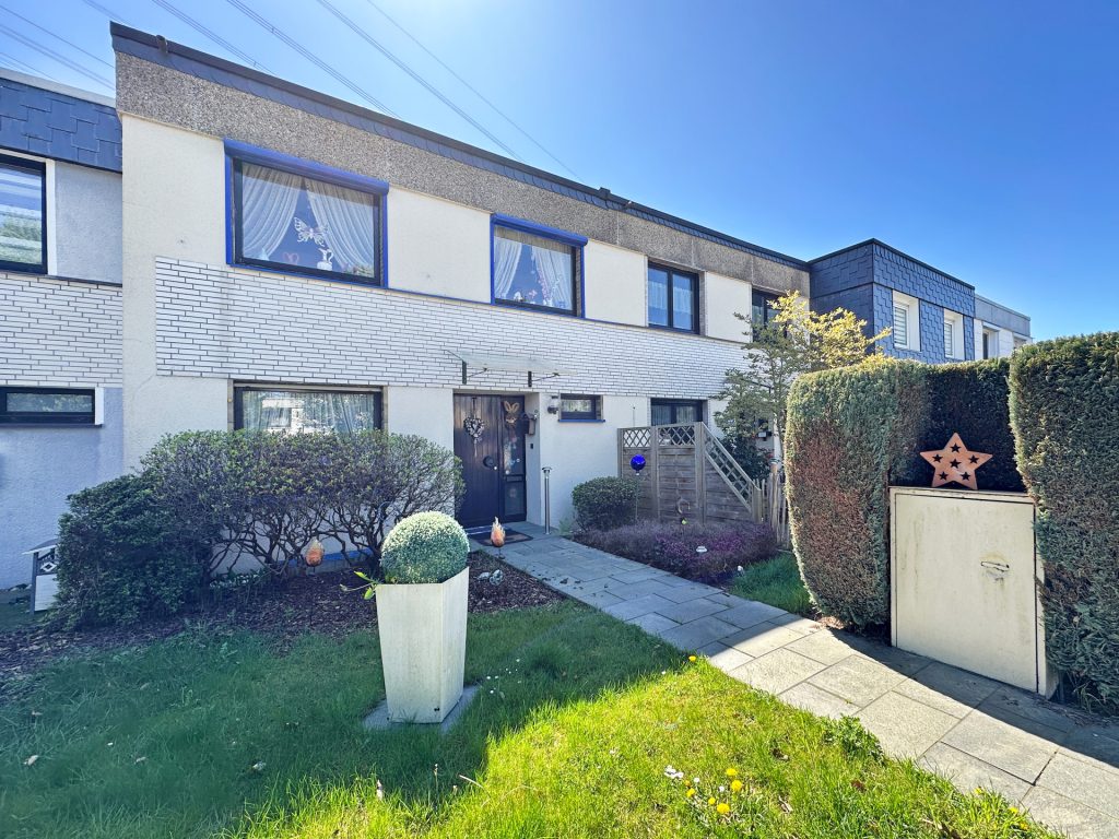 Außenansicht Immobilienangebot - Bochum - Alle - Familienglück: Ein Zuhause voller
Möglichkeiten in Linden