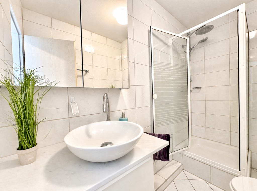 Modernisiertes Duschbad Immobilienangebot - Bochum - Alle - Hier sollten Sie schnell sein
in Linden