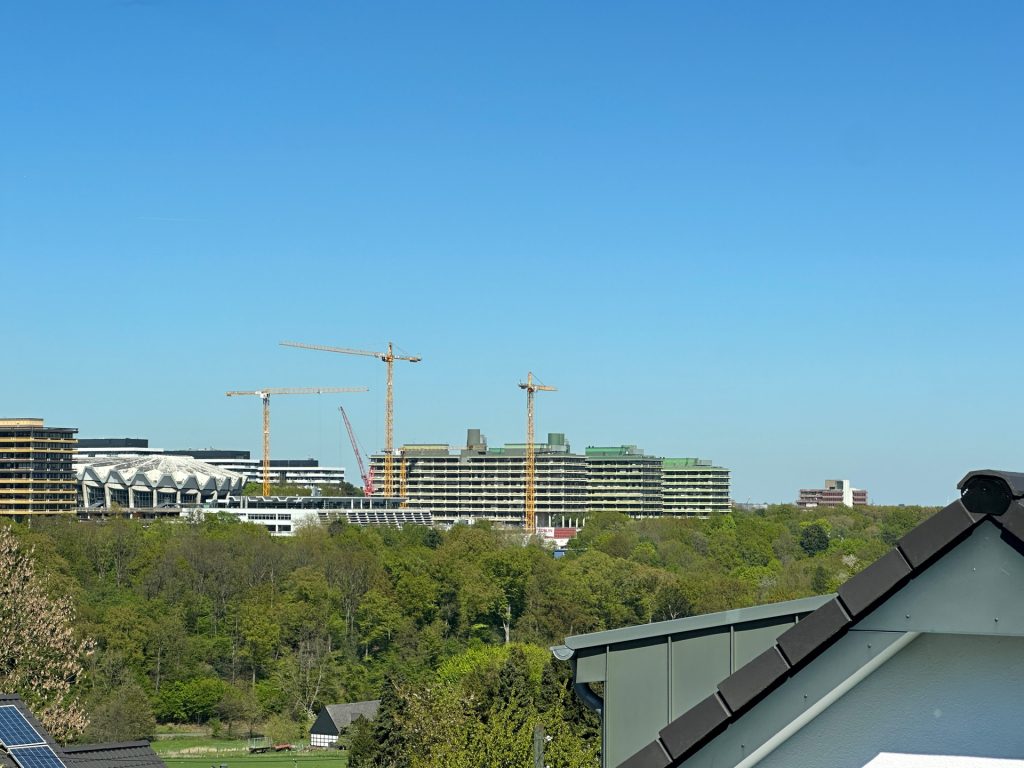 Aussicht zur Ruhr UNI Immobilienangebot - Bochum / Stiepel - Alle - Willkommen in Ihrem neuen Zuhause
in Stiepel