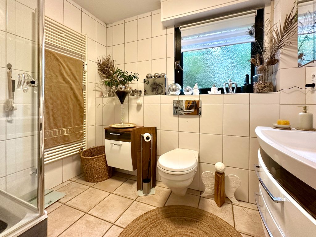 Bad im EG Immobilienangebot - Bochum - Alle - Hier fühlt sich jeder wohl
in Oberdahlhausen